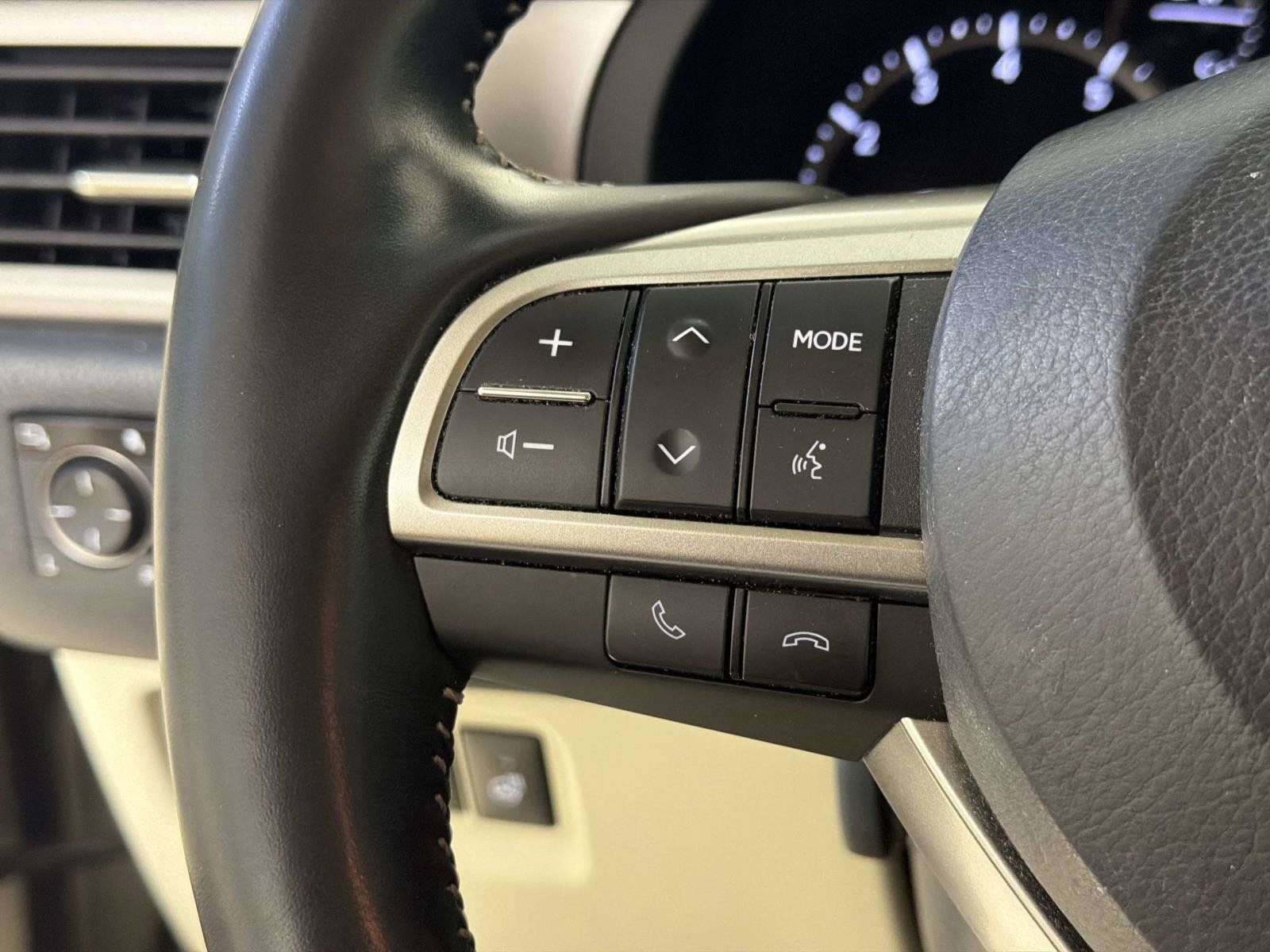 Used 2022 Lexus GX 460 Premium w/ Premium Package AWD/4WD image 31