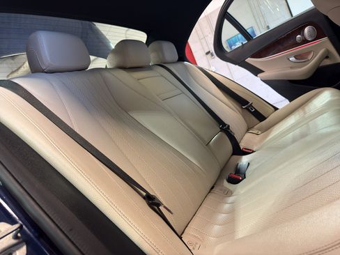 Used 2017 Mercedes-Benz E 300 4MATIC image 28