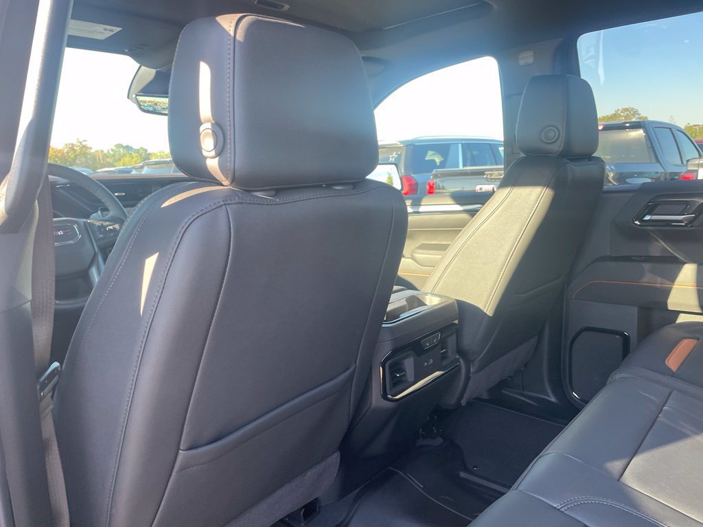 New 2026 GMC Sierra 1500 AT4 w/ AT4 Premium Package AWD/4WD image 24