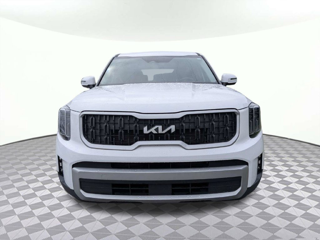 Used 2024 Kia Telluride LX FWD image 8