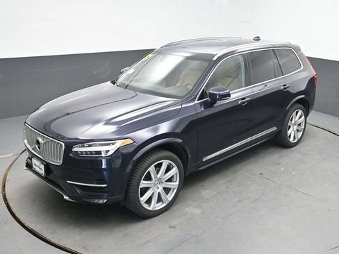 Used 2017 Volvo XC90 T6 Inscription w/ Vision Package AWD/4WD image 22