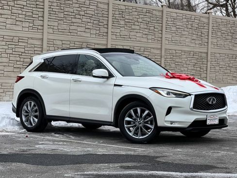 Used 2022 INFINITI QX50 Luxe w/ Cargo Package image 1