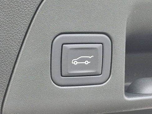 Certified 2023 Buick Envision Avenir AWD/4WD image 31