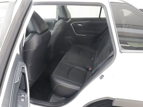 Used 2019 Toyota RAV4 Limited w/ Cold Weather Package AWD/4WD image 15