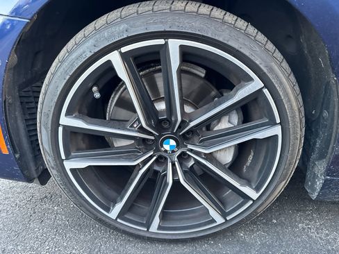 Used 2018 BMW 540i xDrive w/ M Sport Package image 11