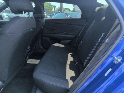 Certified 2025 Hyundai Elantra Sport FWD image 12