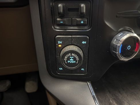 Used 2023 Ford F150 Lariat w/ Equipment Group 502A High AWD/4WD image 40