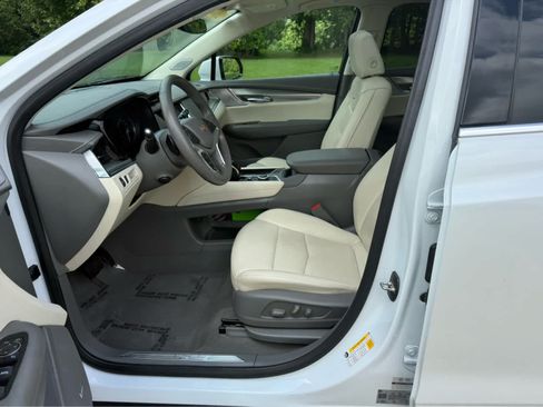 Used 2024 Cadillac XT5 Premium Luxury w/ LPO, Floor Liner Package AWD/4WD image 11