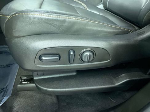 Used 2020 Chevrolet Traverse RS image 20