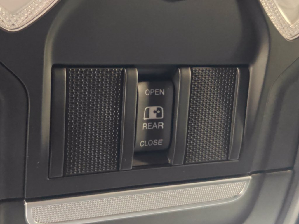 Used 2021 RAM 1500 Big Horn AWD/4WD image 11