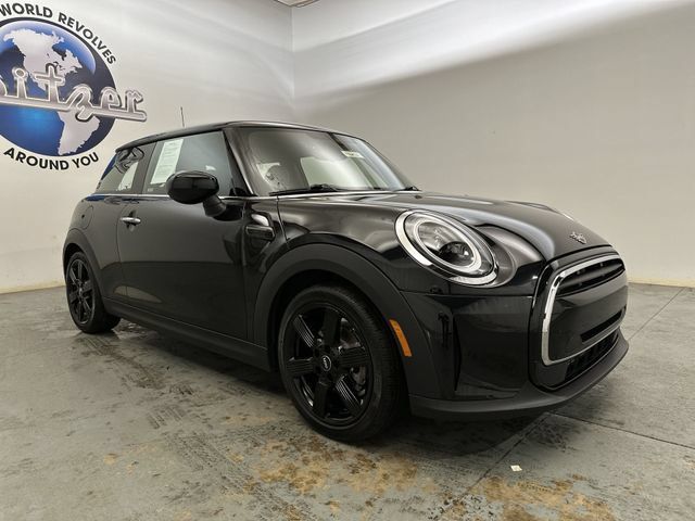 Used 2024 MINI Cooper 2-Door Hardtop FWD image 13