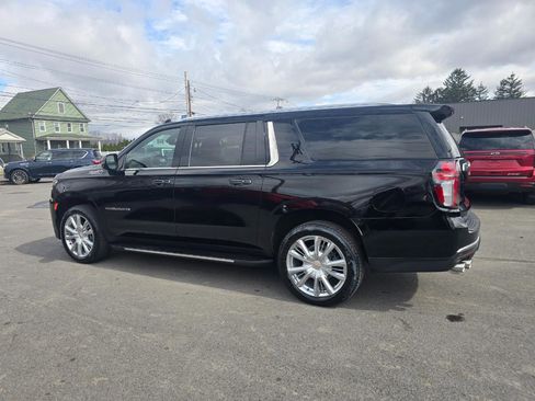 Used 2022 Chevrolet Suburban High Country w/ LPO, Illumination Package image 4