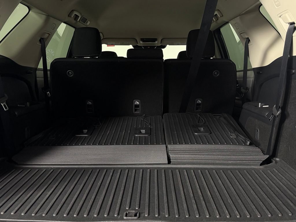 Used 2024 Nissan Pathfinder SV FWD image 18