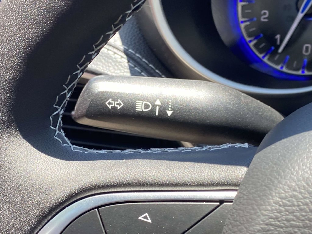 New 2026 Chrysler Pacifica Select AWD/4WD image 53