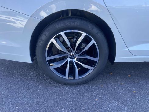 New 2026 Volkswagen Jetta SE image 11