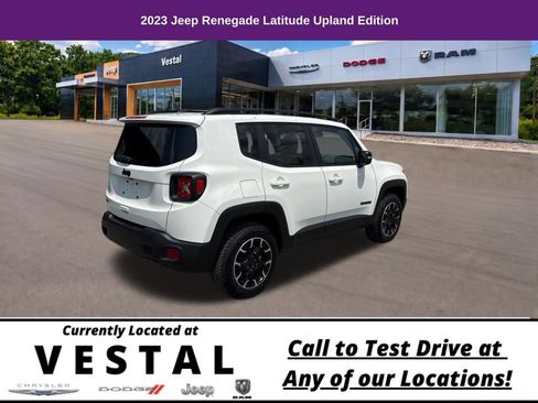 Used 2023 Jeep Renegade Latitude w/ Sun/Sound Group AWD/4WD image 7