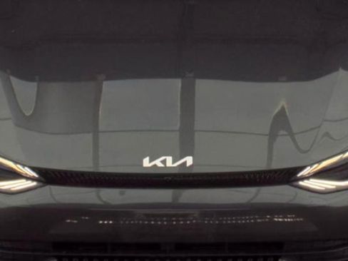 Certified 2024 Kia EV6 Wind w/ Wind Technology Package AWD/4WD image 15