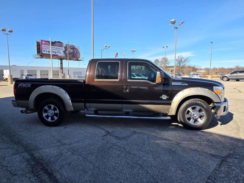 Used 2014 Ford F250 Lariat w/ Lariat Interior Package image 4