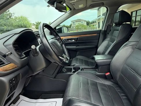 Used 2017 Honda CR-V Touring image 10