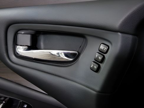 Used 2024 Nissan Murano Platinum w/ Cargo Package FWD image 9