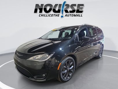 Used 2020 Chrysler Pacifica Touring-L w/ S Appearance Package