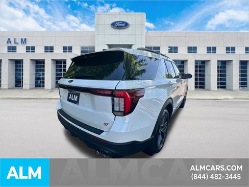 Certified 2025 Ford Explorer ST image 5