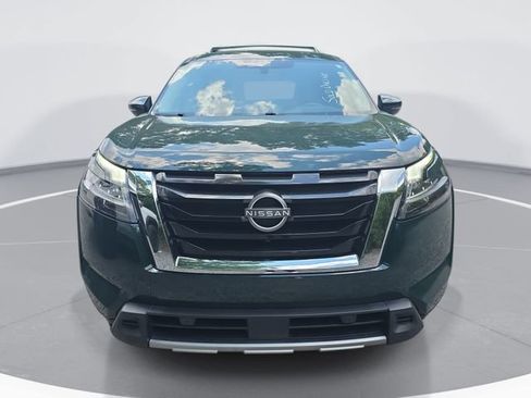 Used 2023 Nissan Pathfinder SL AWD/4WD image 9