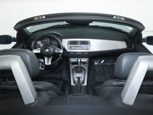 Used 2003 BMW Z4 3.0i RWD image 21
