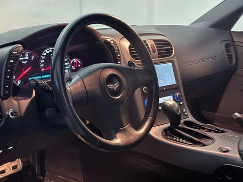 Used 2006 Chevrolet Corvette Coupe w/ Preferred Equipment Group image 19