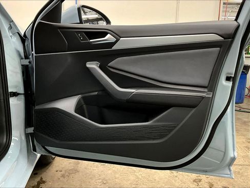 New 2026 Volkswagen Jetta SE image 28