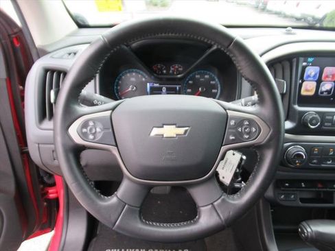 Used 2018 Chevrolet Colorado Z71 image 19