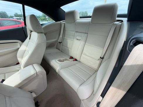 Used 2014 Volkswagen Eos FWD image 13