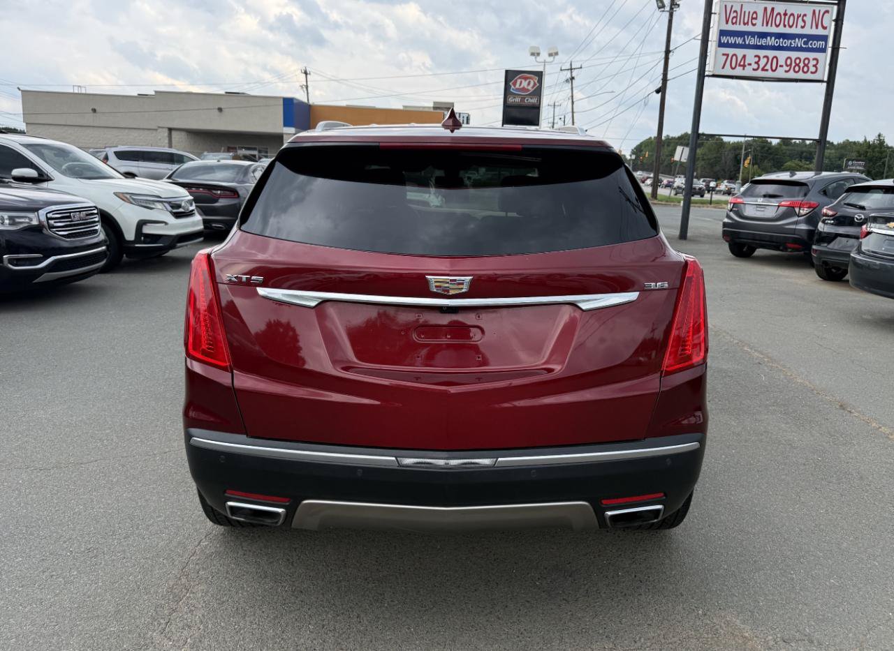 Used 2017 Cadillac XT5 Platinum AWD/4WD image 4