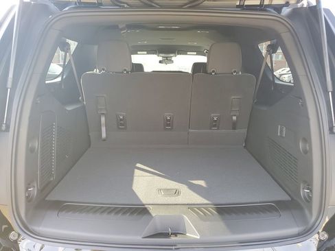 New 2026 Chevrolet Suburban LS image 8