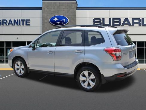 Used 2014 Subaru Forester 2.5i Limited AWD/4WD image 8