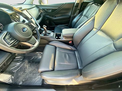 Used 2025 Subaru Outback Limited image 20