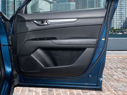 Used 2020 MAZDA CX-5 Sport FWD image 16