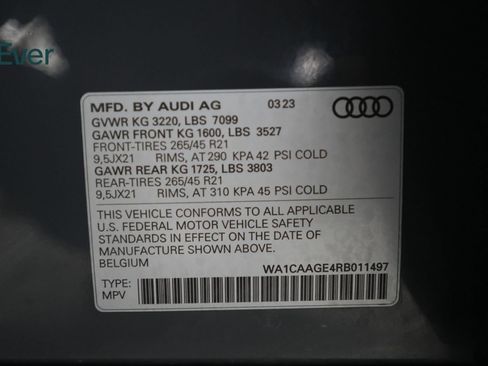 Used 2024 Audi Q8 e-tron Premium Plus w/ Premium Plus Package AWD/4WD image 28