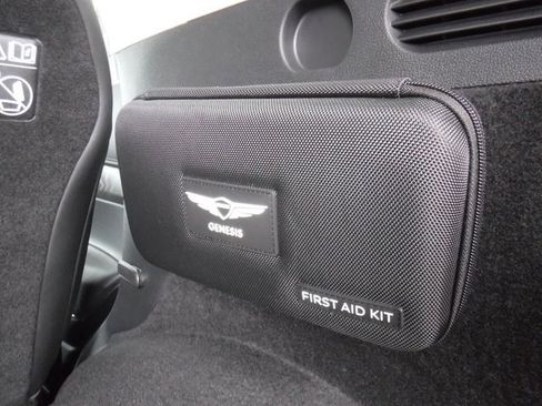 Used 2024 Genesis GV80 3.5T w/ Prestige Package image 64