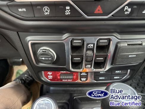 Used 2022 Jeep Wrangler Unlimited Rubicon w/ Cold Weather Group image 27