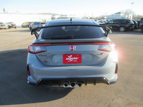 Used 2024 Honda Civic Type R image 5