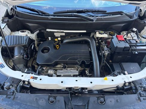 Used 2025 Chevrolet Equinox LT image 28
