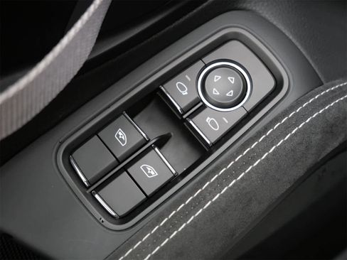 Used 2021 Porsche 718 Cayman GT4 image 8