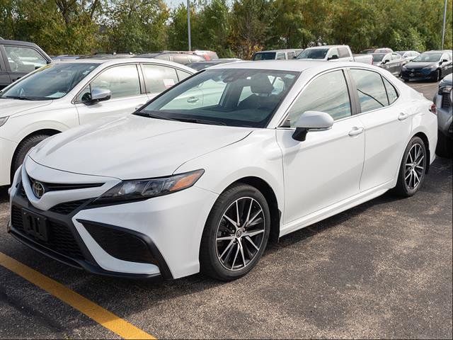 Used 2023 Toyota Camry SE AWD/4WD image 4