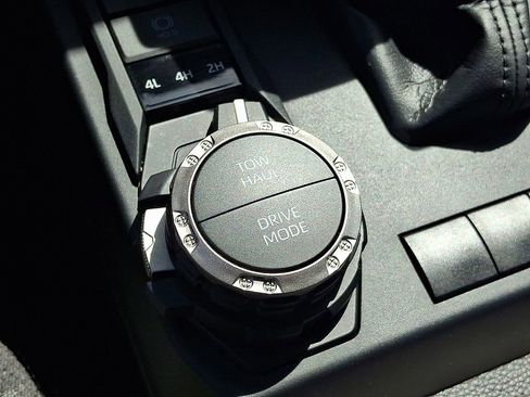 Used 2025 Toyota 4Runner SR5 image 24