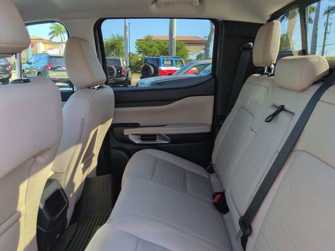 Used 2025 Ford Ranger Lariat w/ Chrome Accent Package image 13