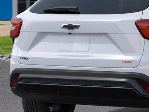 New 2026 Chevrolet Trax RS w/ Driver Confidence Package FWD image 14
