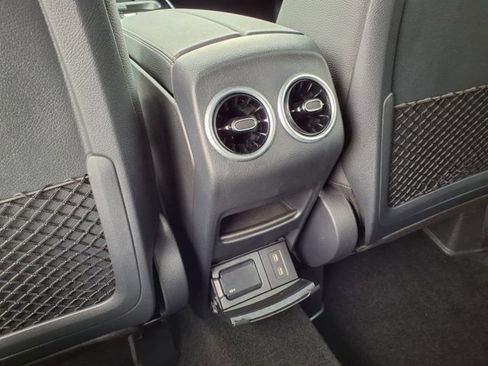 Used 2025 Mercedes-Benz GLA 250 image 18