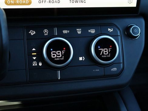 New 2026 Land Rover Defender 110 X-Dynamic SE AWD/4WD image 25