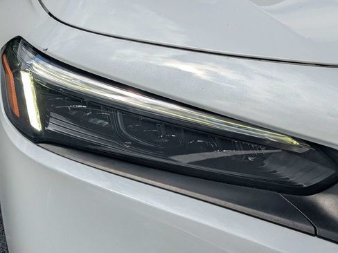 Used 2023 Honda Civic Sport image 11